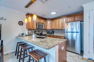 730 E Mather St, New Braunfels, TX 78130 - Photo 3