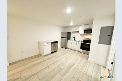 2204 W San Antonio Street #3, New Braunfels, TX 78130 - Photo 15