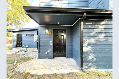 2204 W San Antonio Street #3, New Braunfels, TX 78130 - Photo 1