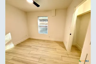 2204 W San Antonio Street #3, New Braunfels, TX 78130 - Photo 7