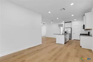 645 Salamander St, San Marcos, TX 78666 - Photo 5