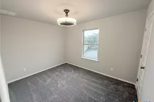 2572 Smokey Cv, Seguin, TX 78155 - Photo 5