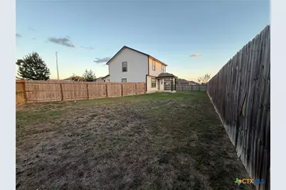 2572 Smokey Cove, Seguin, TX 78155 - Photo 11