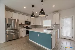 2063 Cowan Dr, New Braunfels, TX 78132 - Photo 9