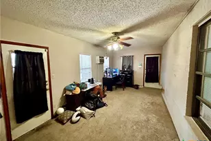 198 West St, New Braunfels, TX 78130 - Photo 7