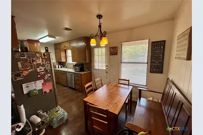 198 West Street #A & B, New Braunfels, TX 78130 - Photo 3