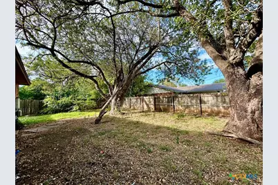 198 West Street #A & B, New Braunfels, TX 78130 - Photo 9