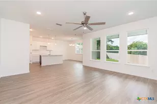 569 Bella Rose Dr, Belton, TX 76513 - Photo 5