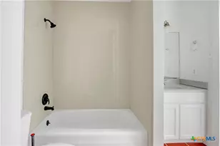 551 Terminal Loop Rd, Mcqueeney, TX 78123 - Photo 31