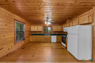 1466 Bonnyview Drive, Canyon Lake, TX 78133 - Photo 11