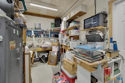 2354 Fm 2438, Seguin, TX 78155 - Photo 33