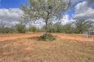 2354 Fm 2438, Seguin, TX 78155 - Photo 27