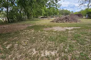 385 Gallagher Rd, Mcqueeney, TX 78123 - Photo 5