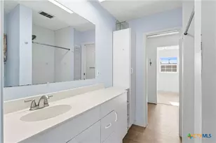 715 Happy Haven Rd, Mcqueeney, TX 78123 - Photo 13