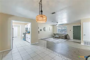 400 Bridge St, Gatesville, TX 76528 - Photo 7