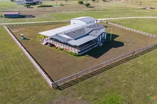 193 Shady Holw Rd, Victoria, TX 77904 - Photo 7