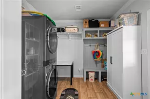 193 Shady Holw Rd, Victoria, TX 77904 - Photo 11