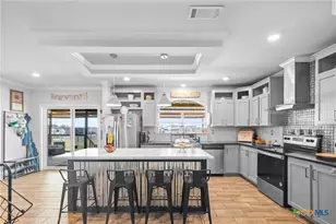 193 Shady Holw Rd, Victoria, TX 77904 - Photo 9