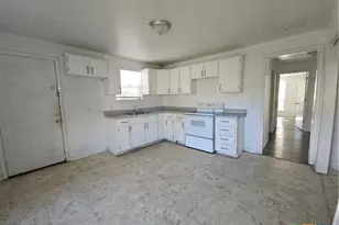 1001 S 29th St, Temple, TX 76504 - Photo 9