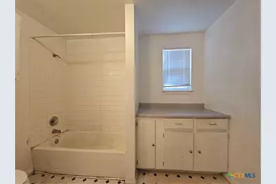 1001 S 29th Street, Temple, TX 76504 - Photo 11