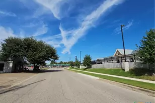 1001 S 29th St, Temple, TX 76504 - Photo 3