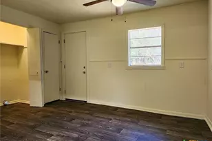 124 Circle Dr, Belton, TX 76513 - Photo 9