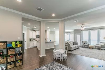 611 Hawks Shadow Drive, Temple, TX 76502 - Photo 9