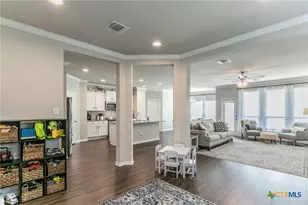 611 Hawks Shadow Dr, Temple, TX 76502 - Photo 9