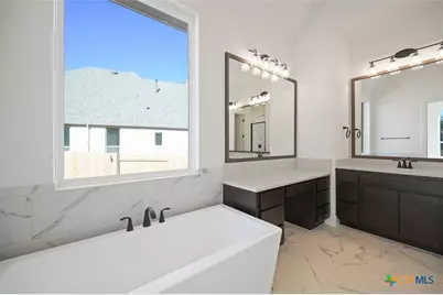 121 Cherokee Sedge Path, San Marcos, TX 78666 - Photo 13