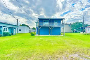 307 N 12th, Port O'Connor, TX 77982 - Photo 35