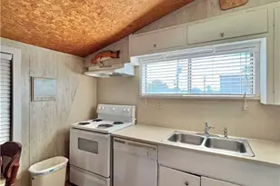 307 N 12th, Port O'Connor, TX 77982 - Photo 15