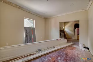 116 S Cypress Ave, Luling, TX 78648 - Photo 9