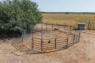 1439 Dagg Rd, Yoakum, TX 77995 - Photo 43