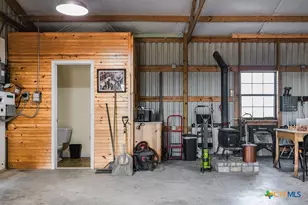 1439 Dagg Rd, Yoakum, TX 77995 - Photo 39