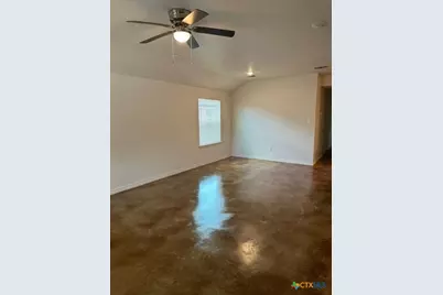 206 E Washington Avenue, Copperas Cove, TX 76522 - Photo 9