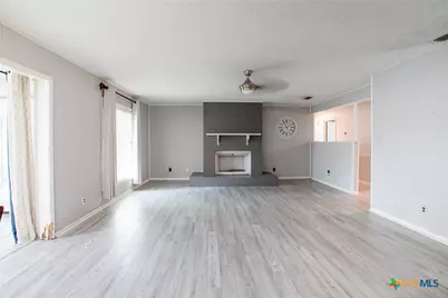 503 Sherwood Drive, Victoria, TX 77901 - Photo 11