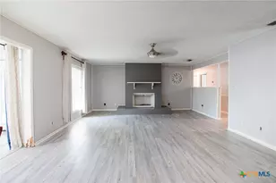 503 Sherwood Dr, Victoria, TX 77901 - Photo 11