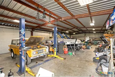 1448 State Highway 46, New Braunfels, TX 78130 - Photo 17