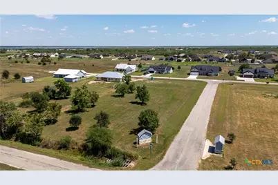 267 Honeycomb, Victoria, TX 77904 - Photo 5