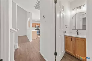 230 San Felipe Dr, Kyle, TX 78640 - Photo 9