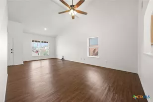 230 San Felipe Dr, Kyle, TX 78640 - Photo 5