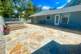 1904 N Harding Ave, Cameron, TX 76520 - Photo 23