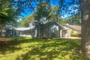 1904 N Harding Ave, Cameron, TX 76520 - Photo 1