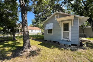 1002 E Park Ave, Victoria, TX 77901 - Photo 7