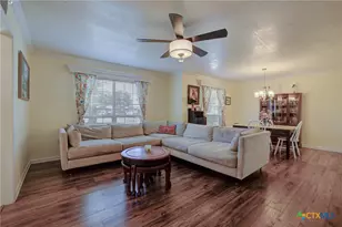 310 Stoneham Cir, Seguin, TX 78155 - Photo 5