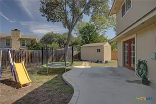 310 Stoneham Cir, Seguin, TX 78155 - Photo 37