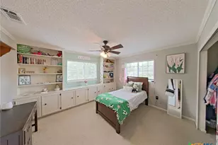 310 Stoneham Cir, Seguin, TX 78155 - Photo 23