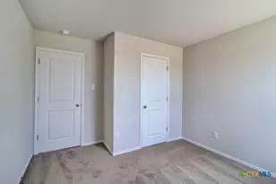 11210 Prairie Lndg, Converse, TX 78109 - Photo 9