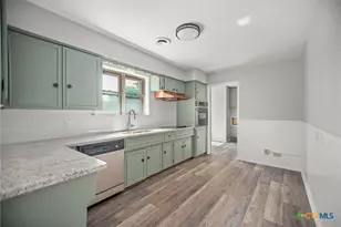 68 Milam St, Point Comfort, TX 77978 - Photo 7