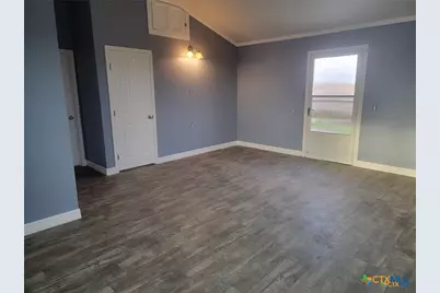 410 Guadalupe River Drive, Tivoli, TX 77990 - Photo 7